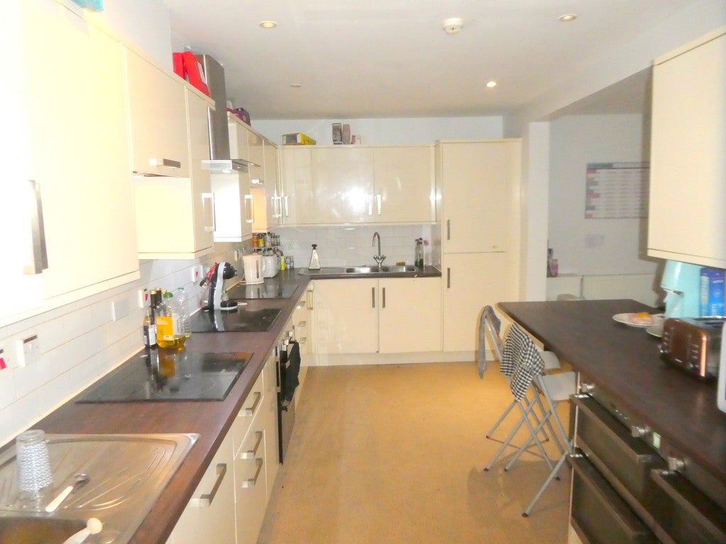 Flat Wilmslow Road in Manchester