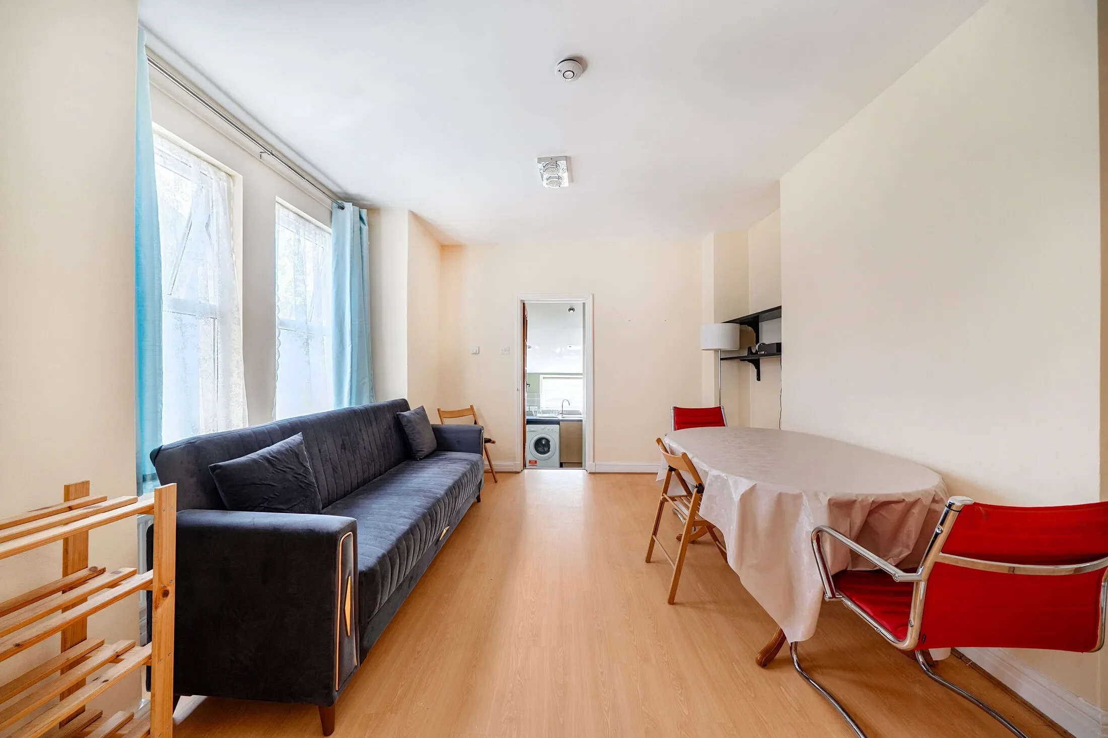 Flat Gilbey Road in Greater London
