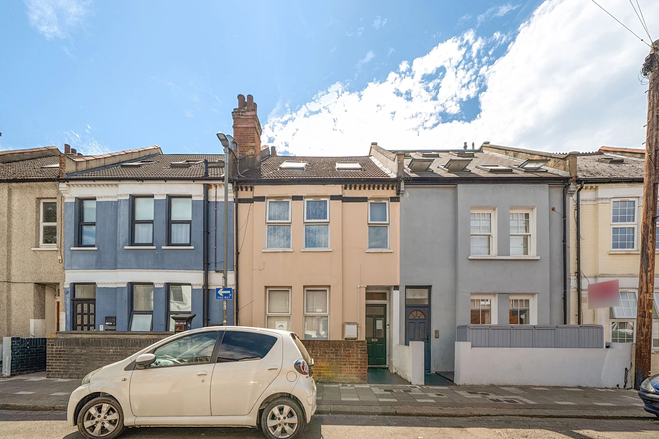 Flat Gilbey Road in Greater London