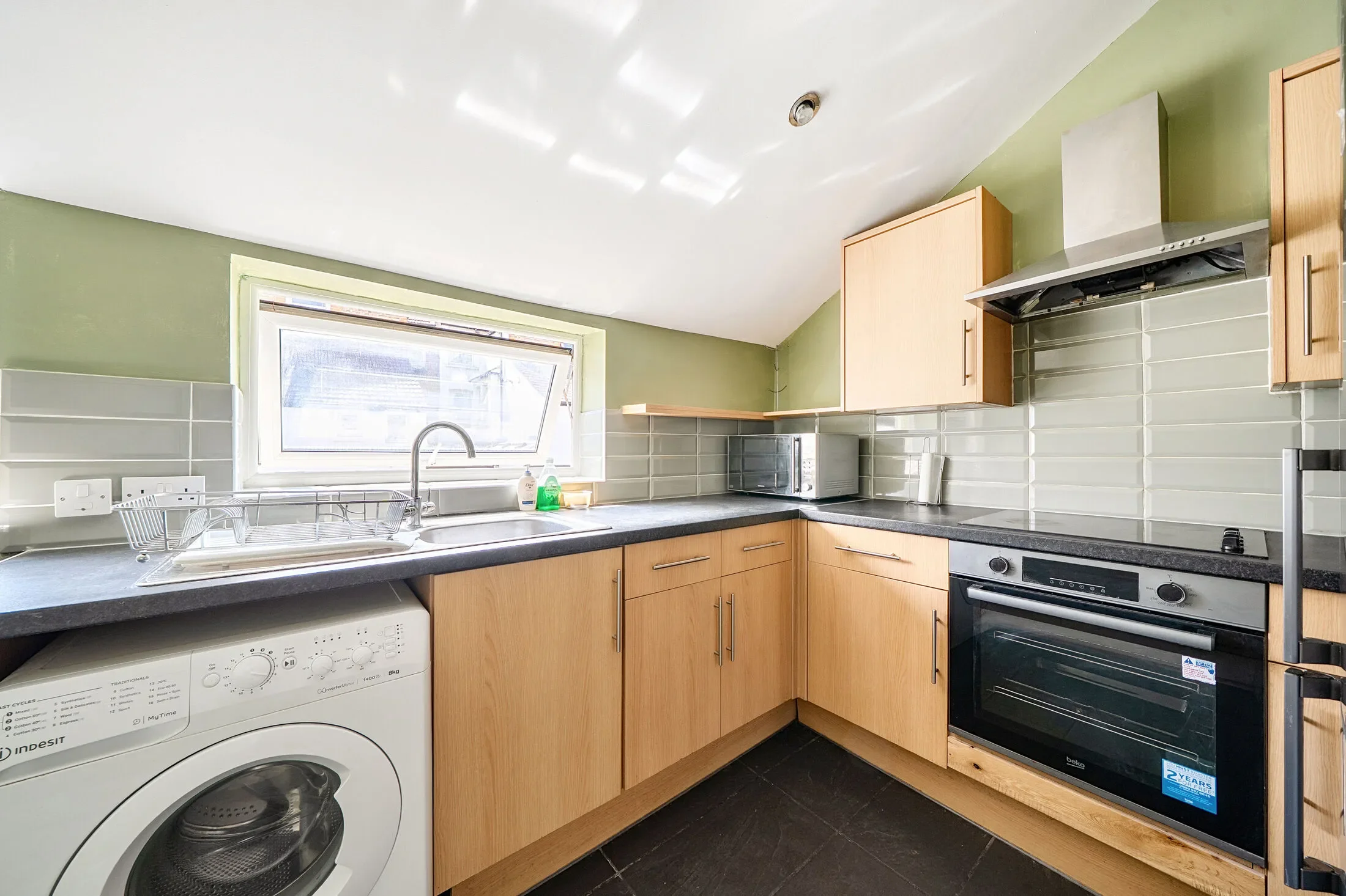 Flat Gilbey Road in Greater London