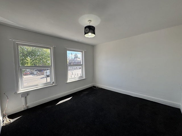 Flat Bellhouse Road in Sheffield