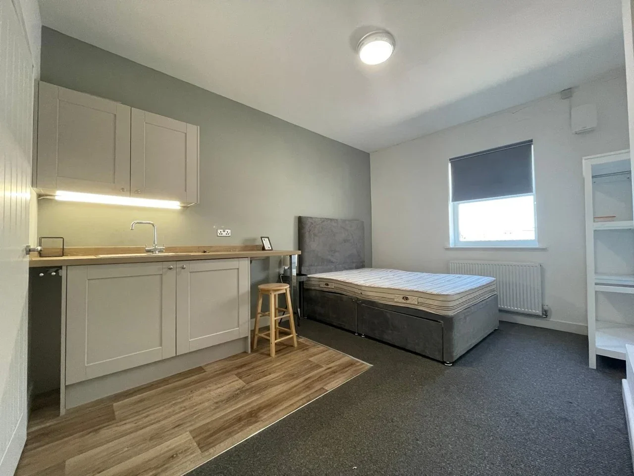 Room Macklin Street in Derby