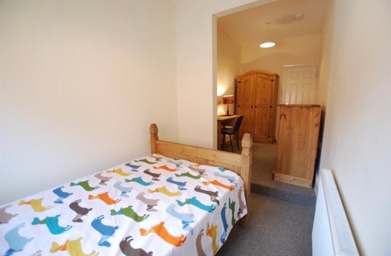 Room Stalker Lees Road in Sheffield