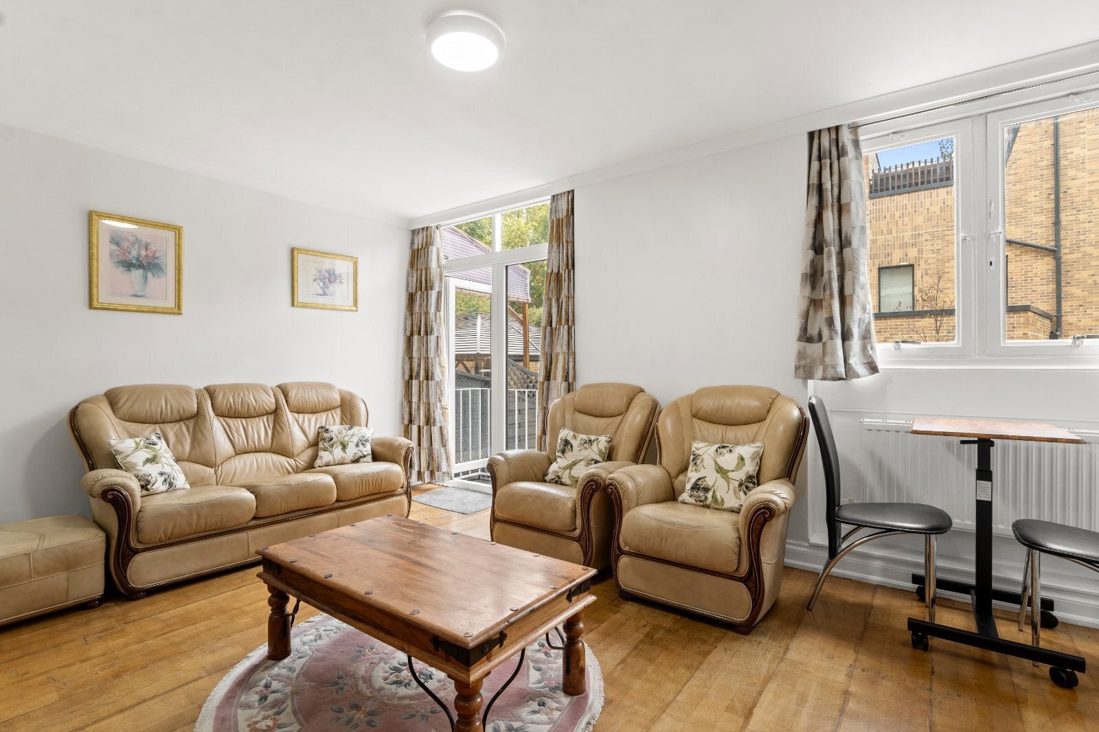 Flat Carlton Vale in City of Westminster