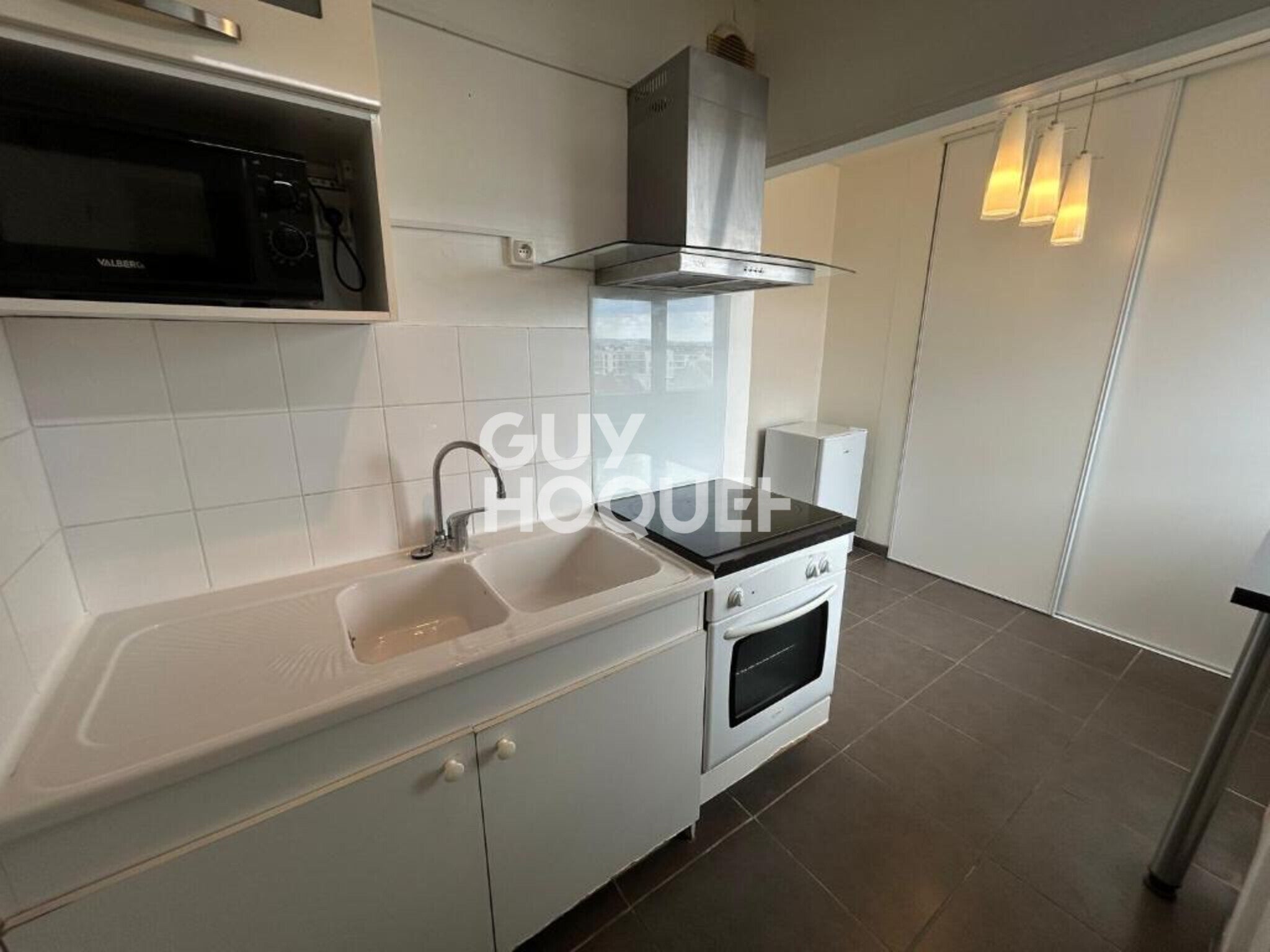 Flat Rue Georges Charbonneaux in Reims