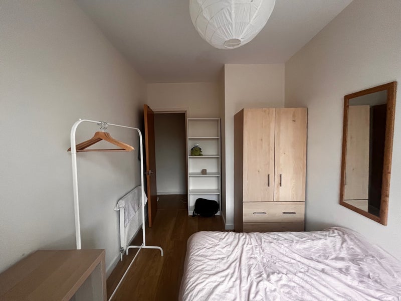 Flat Paulet Road in Greater London