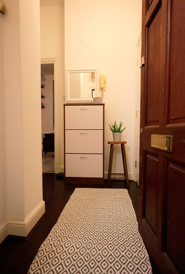 Flat Avonley Road in Greater London