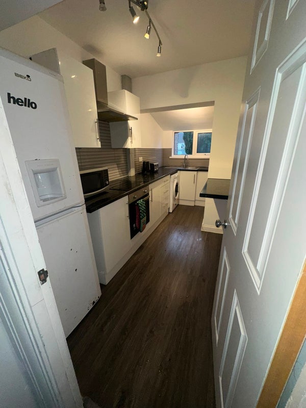Room Filton Avenue in Bristol