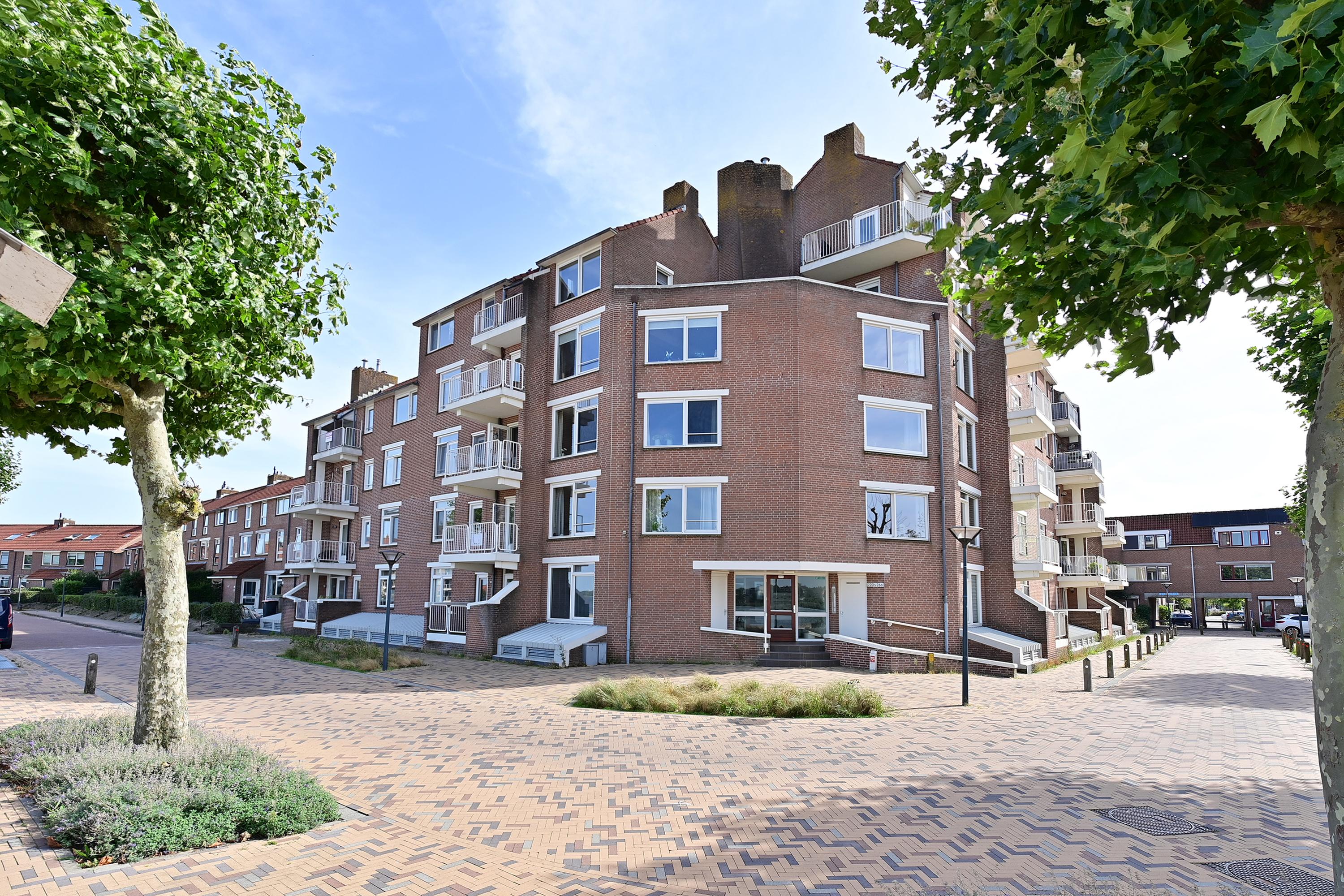 Appartement Zomerkade 220 in Huizen