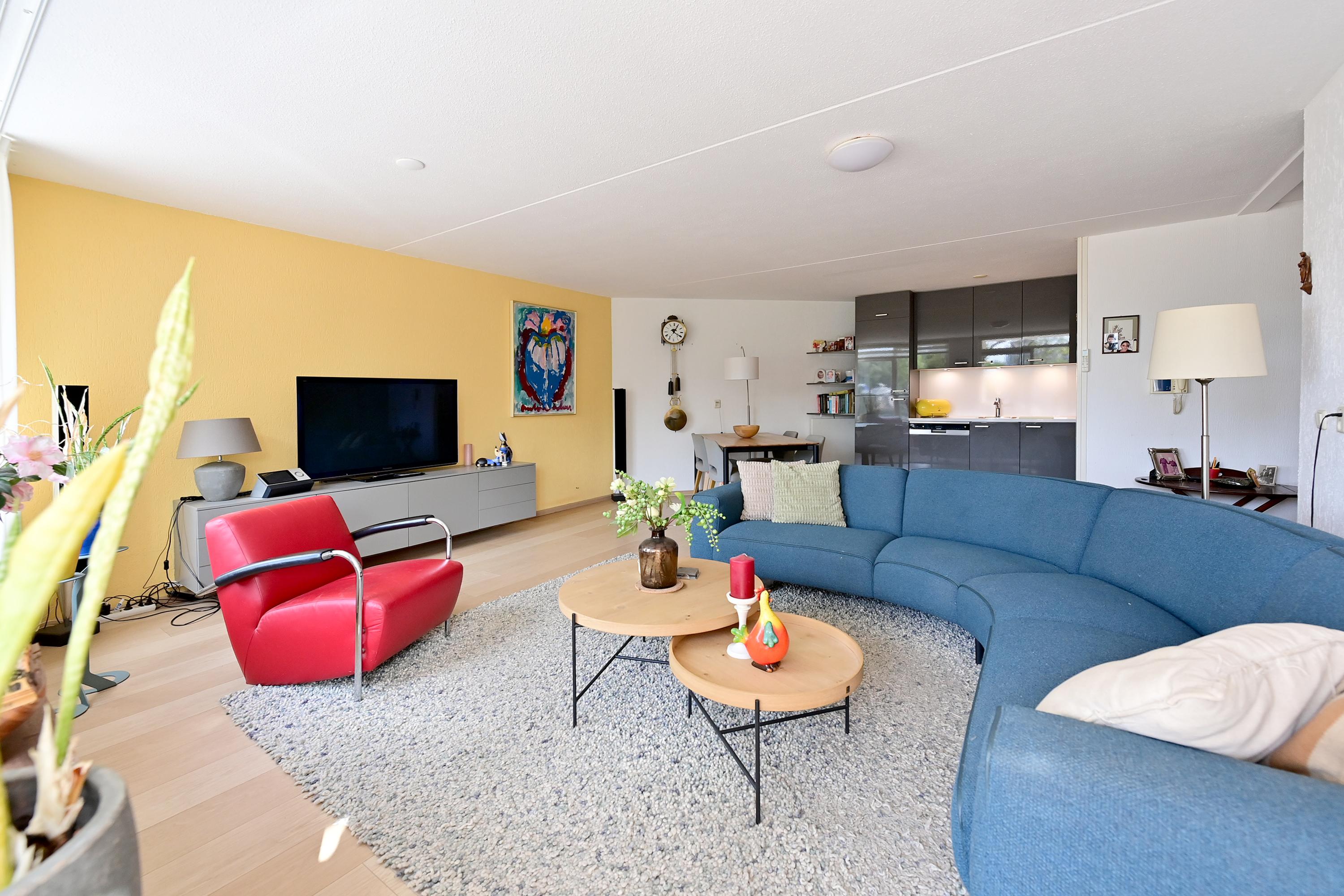 Appartement te koop: Zomerkade 220, Huizen