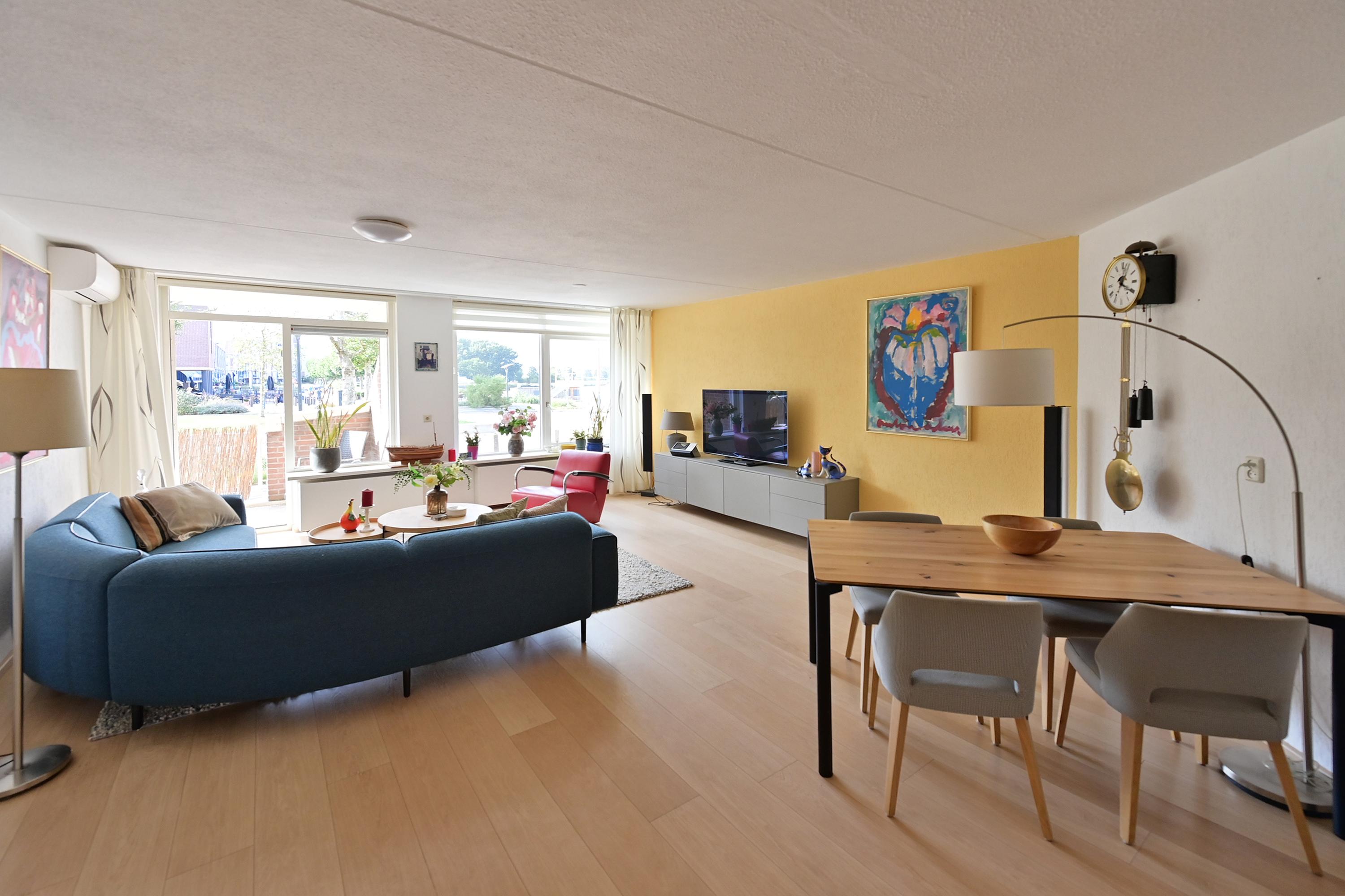 Appartement te koop: Zomerkade 220, Huizen