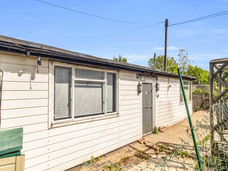 Room Ector Road in Greater London