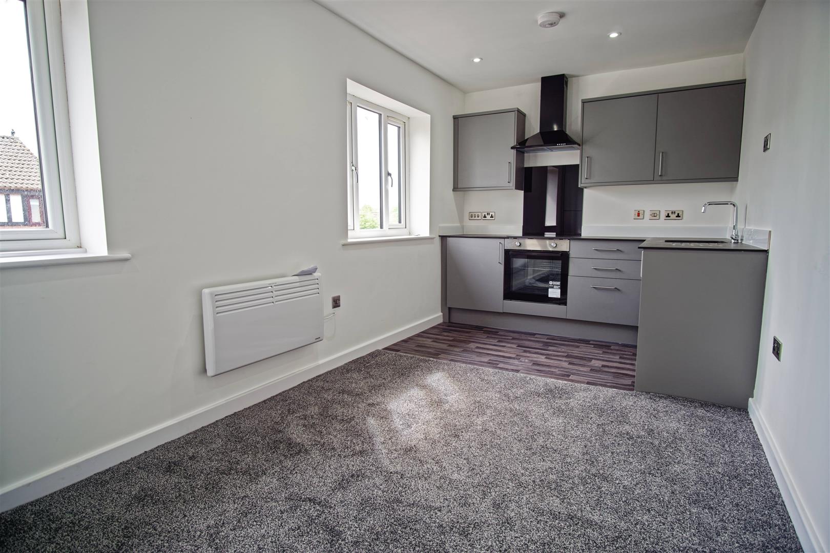 Flat Cambridge Walk in Preston