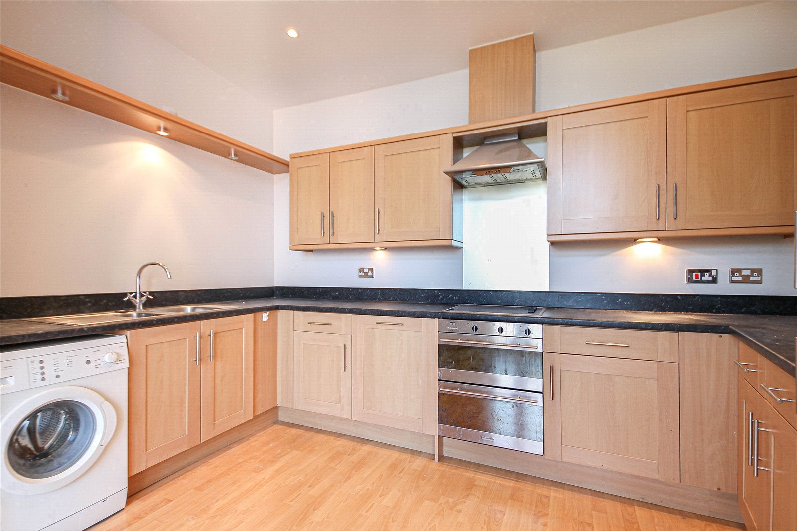 Flat Redland Court Road in Bristol