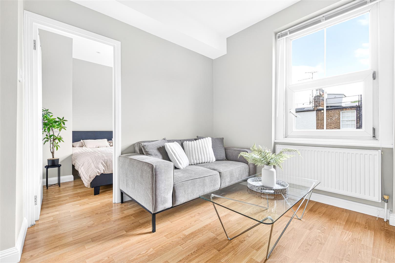 Flat Wrights Lane in Greater London