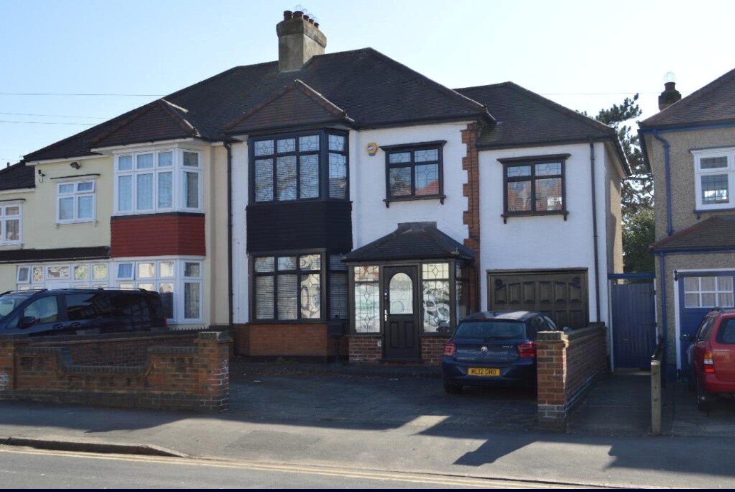 House Stewart Avenue in Greater London