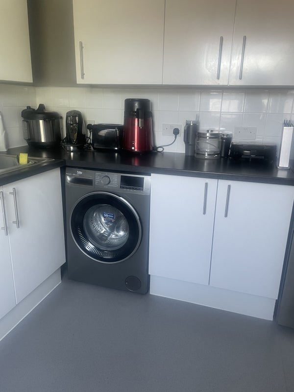 Room Lothian Road in Greater London