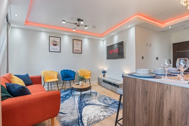 Flat McAuley Close in Greater London