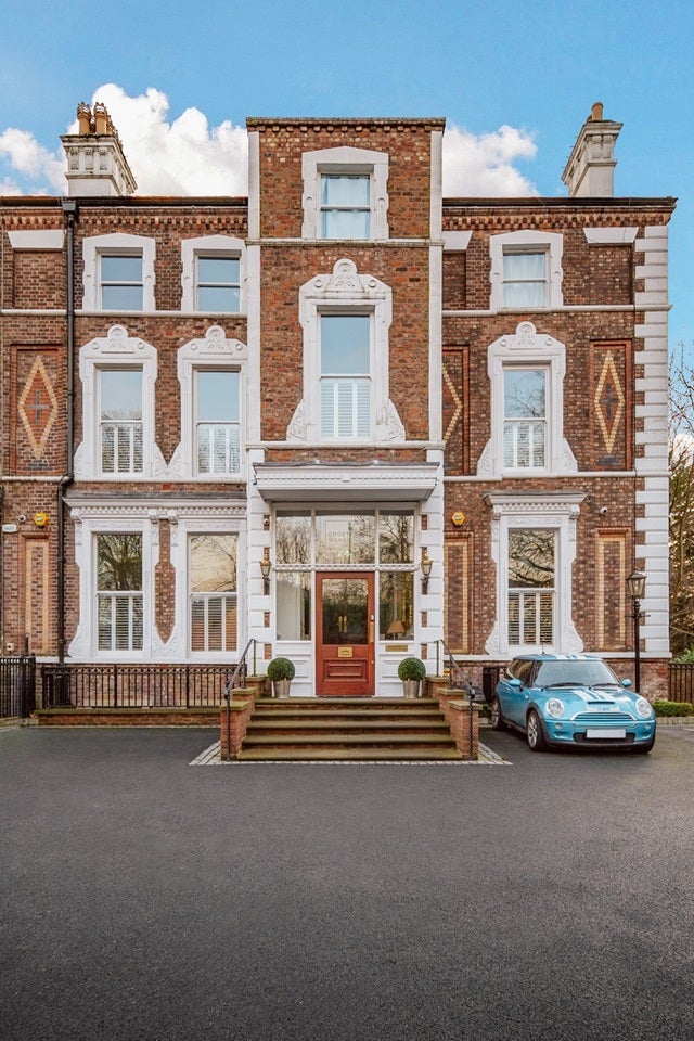 Flat Croxteth Road in Liverpool