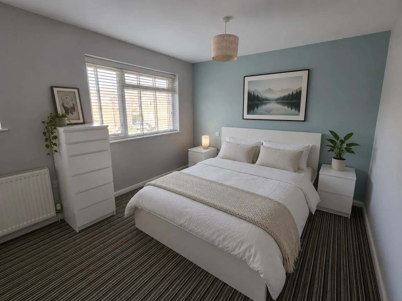 Room Baskerville Road in Kidderminster