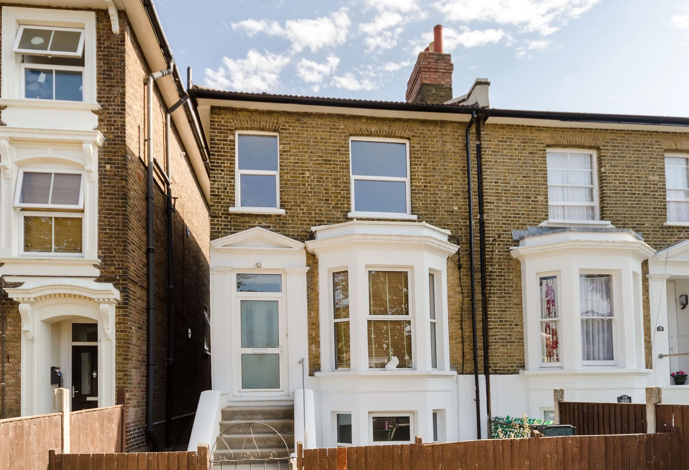 Flat Laurel Grove in Greater London