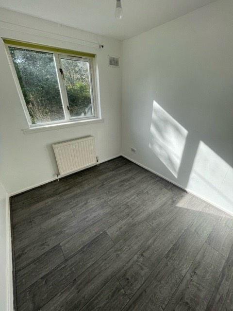 Flat Magdalene Avenue in City of Edinburgh