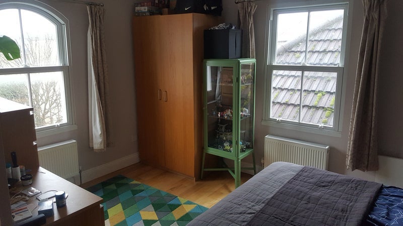 Room Ferndale Road in Greater London