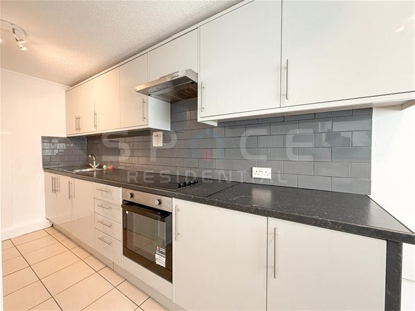 Flat Shenley Road in Hertsmere