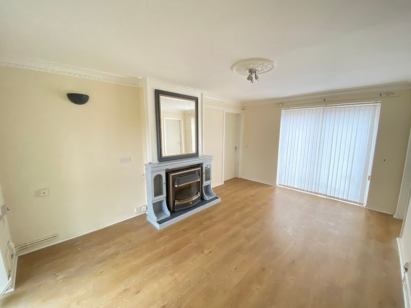 House Birch Tree Close in Swansea