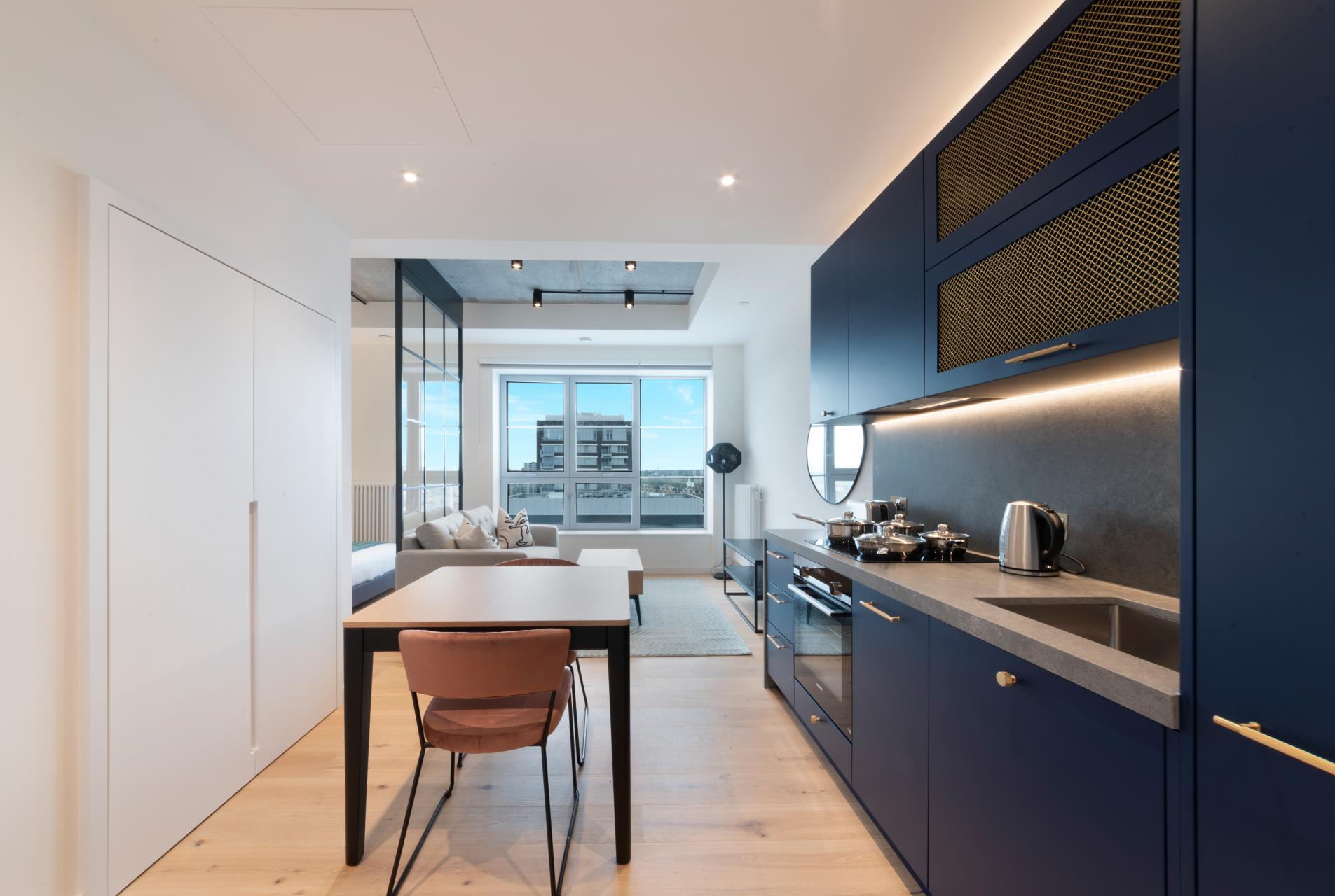 Flat Orchard Place in Greater London
