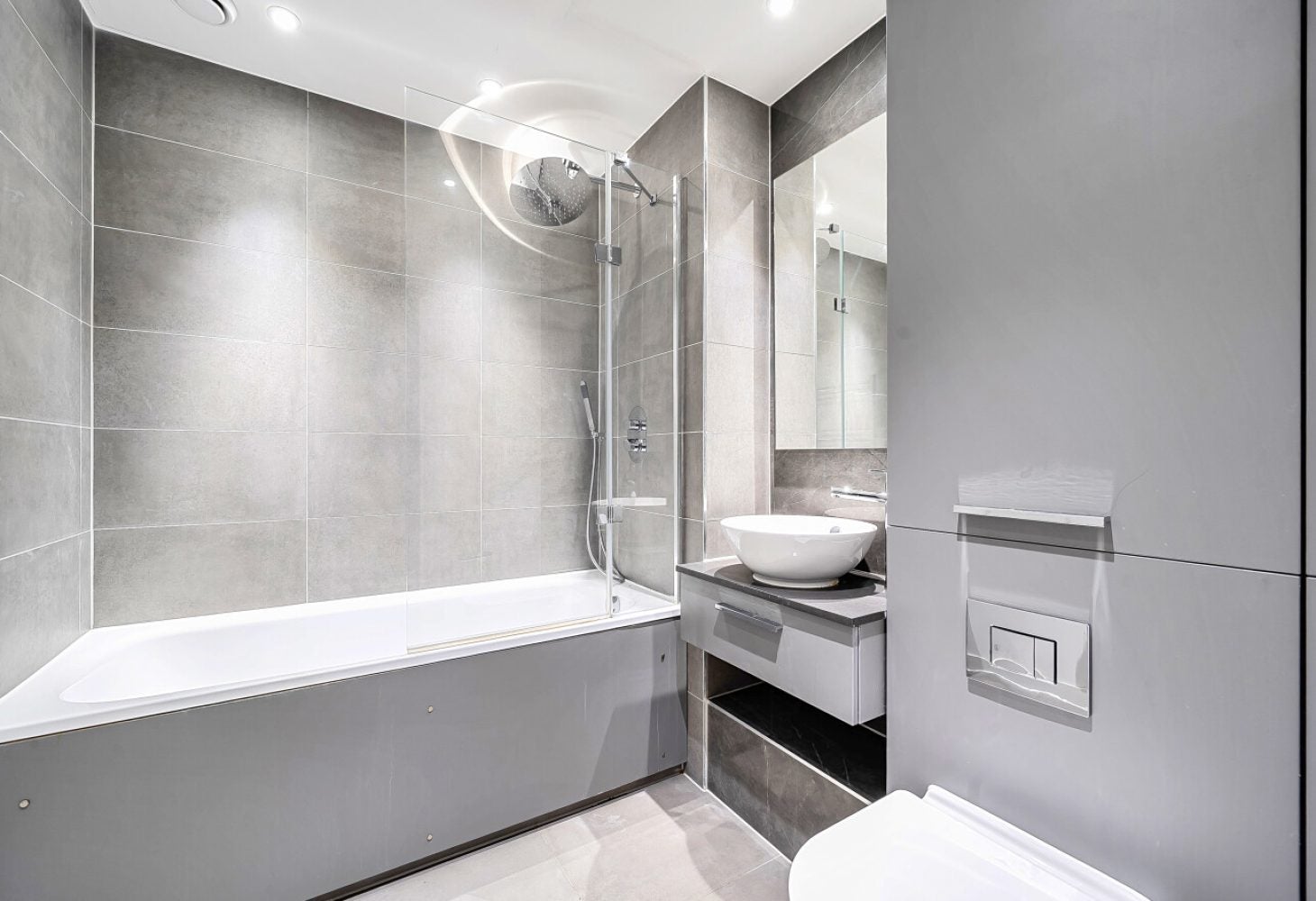 Flat Atlantis Avenue in Greater London