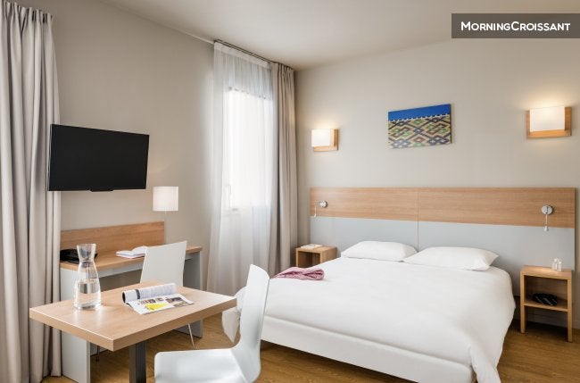 Room Rue Jean de Cirey in Dijon