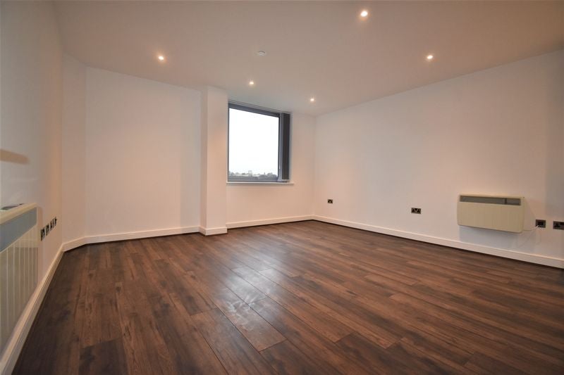 Flat Wesley Walk in Basingstoke and Deane