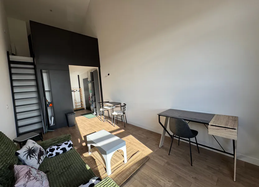 Flat Rue Voltaire in Oullins-Pierre-Bénite