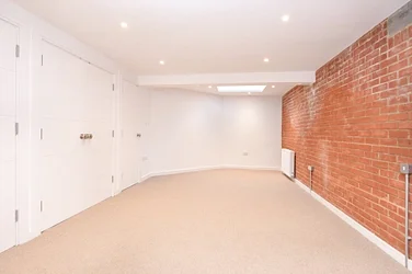 House Elm Grove in Greater London