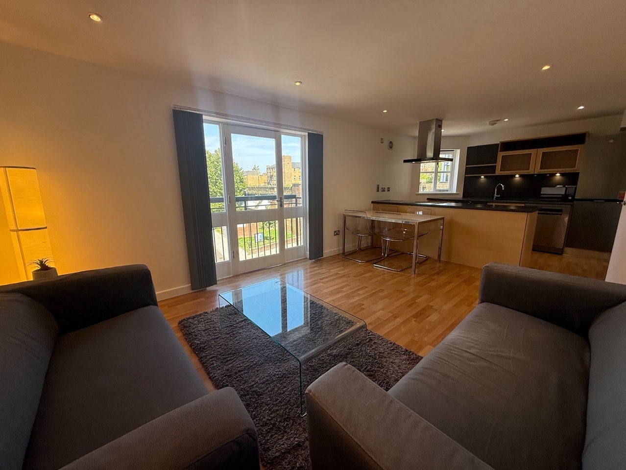 Flat Bethwin Road in Greater London