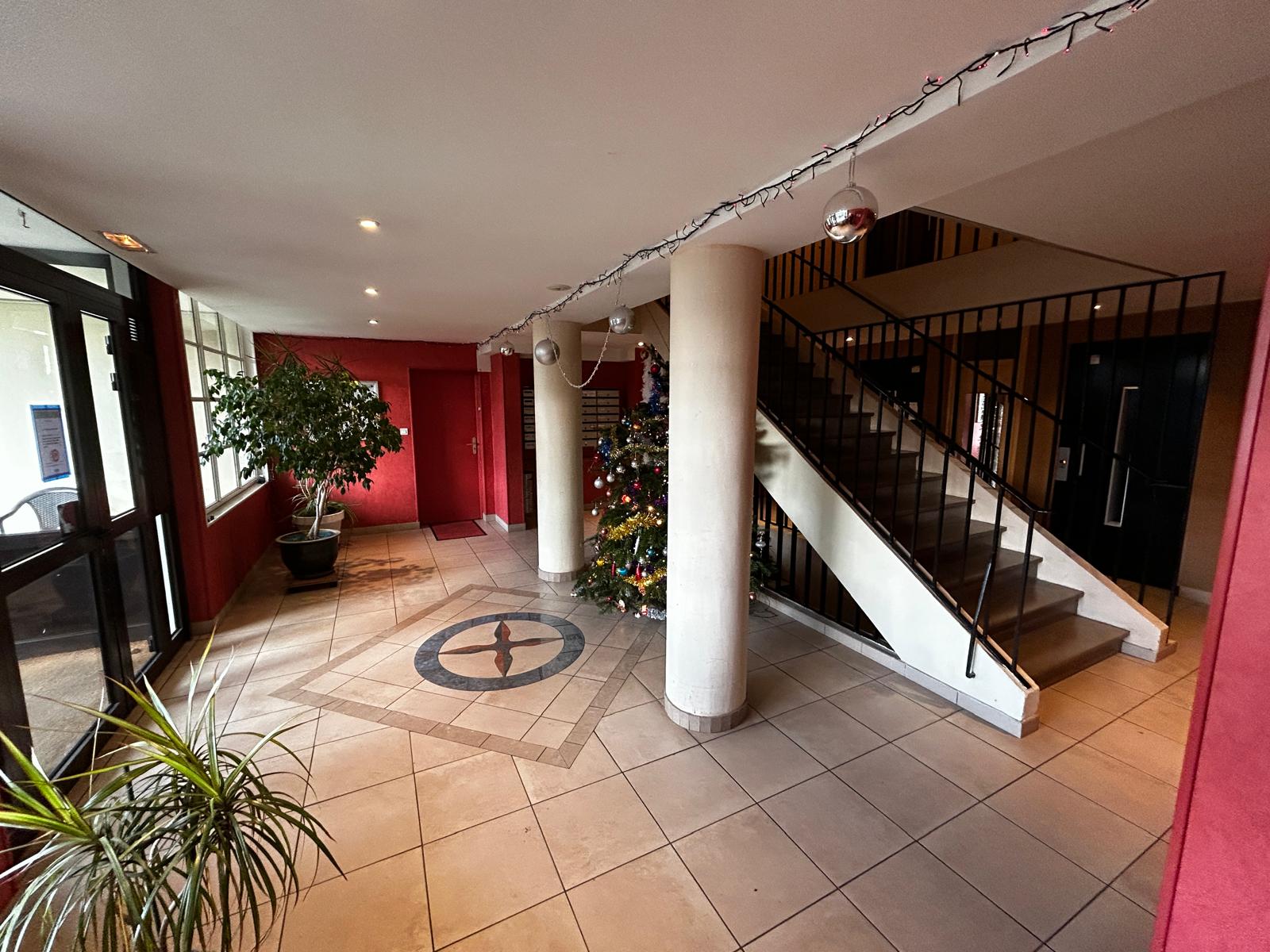 Room Rue Victor Hugo in La Madeleine