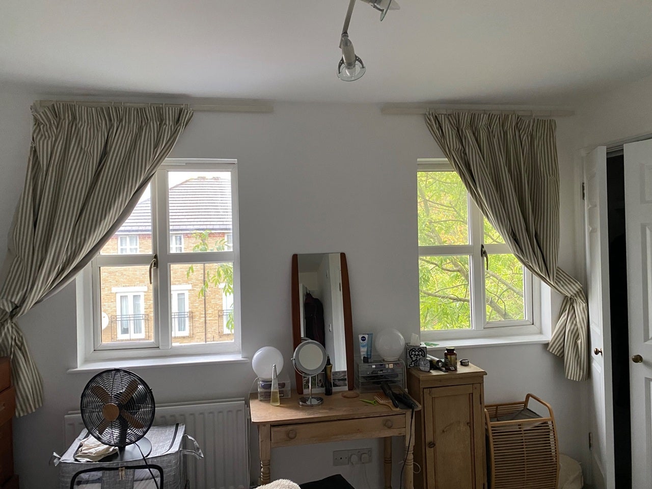House Ashmore Close in Greater London