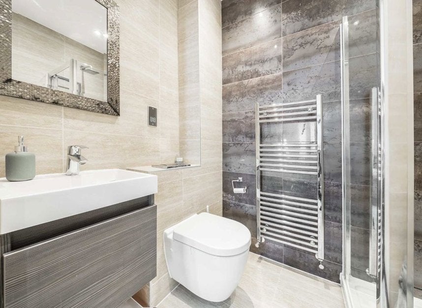 Flat East Dulwich Grove in Greater London