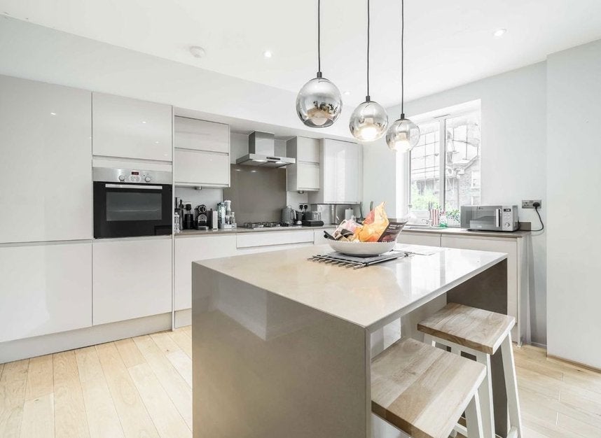 Flat East Dulwich Grove in Greater London