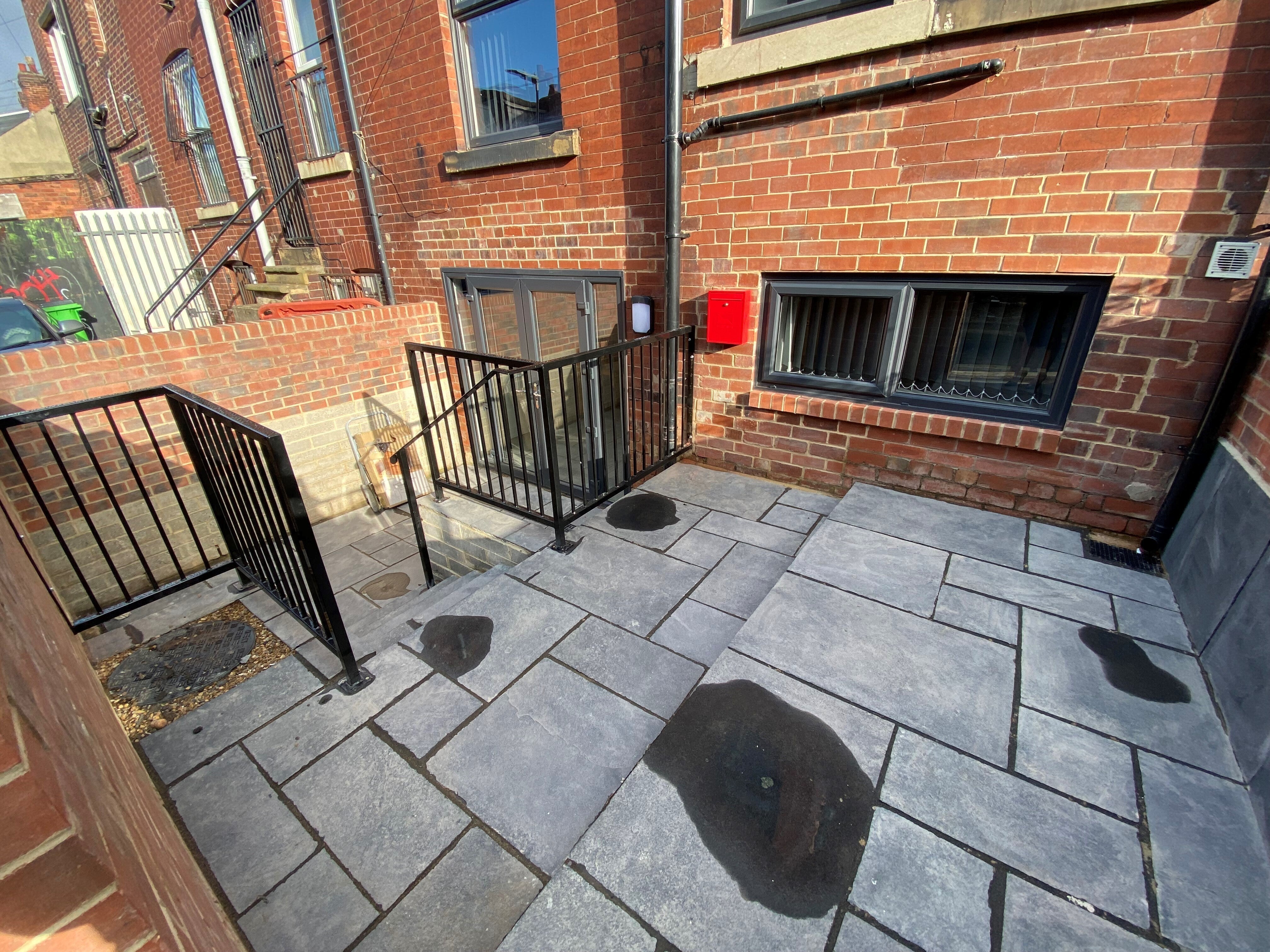 Flat Back Manor Terrace in Leeds