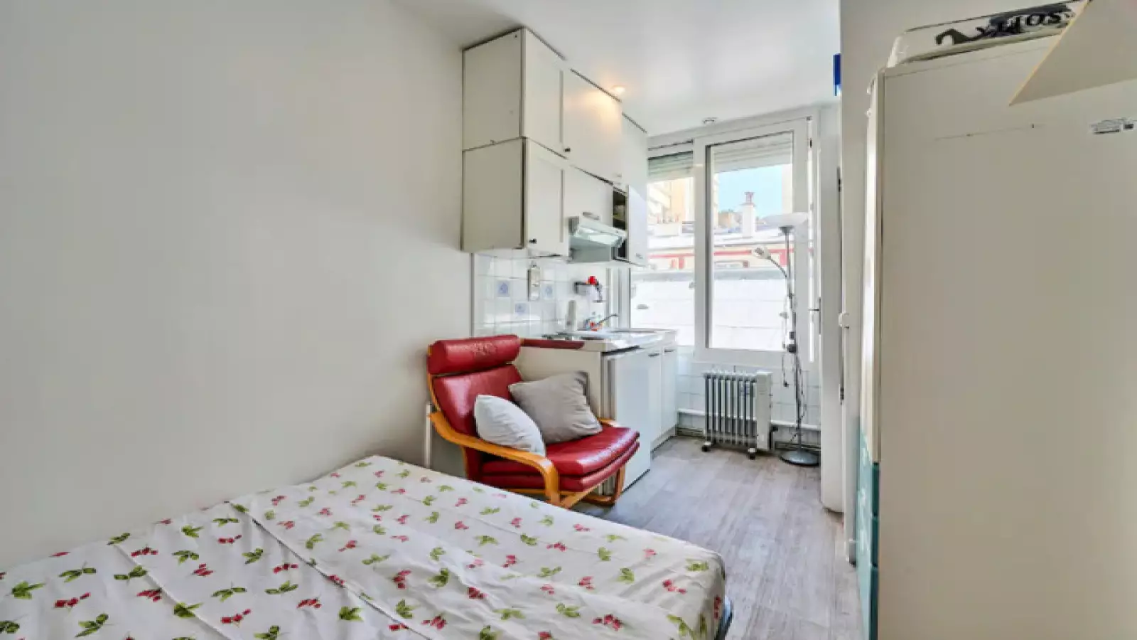 Flat Rue Chaudron in Paris