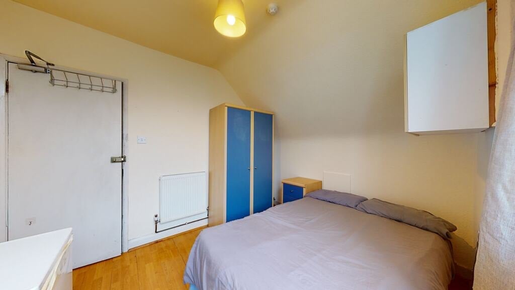 Room Anson Road in Greater London