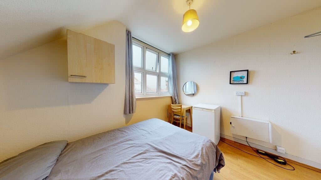 Room Anson Road in Greater London
