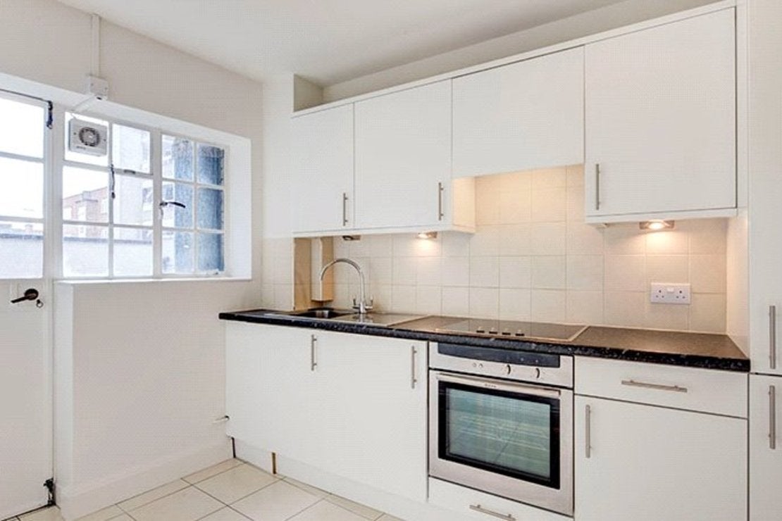 Flat Fulham Road in Greater London