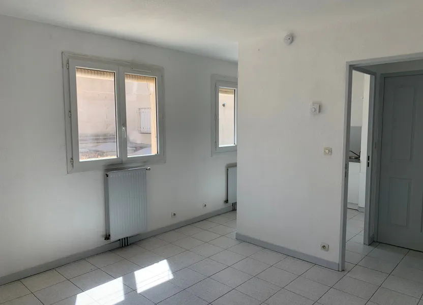 Appartement Rue du Cirque Romain à Nîmes