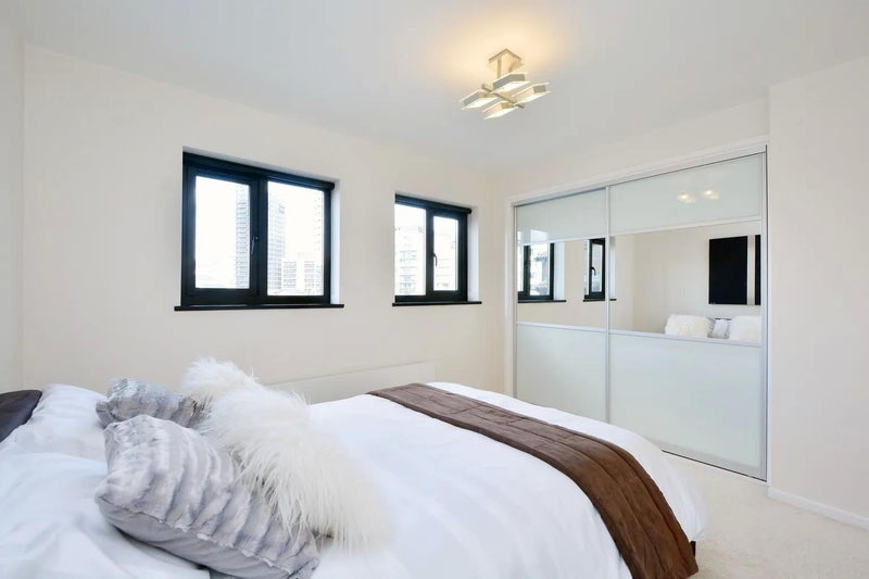 Room Wards Place in Greater London