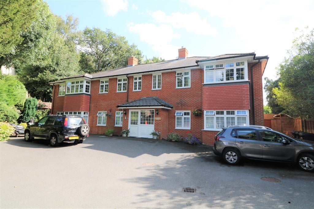 Flat Springfield Road in Mole Valley