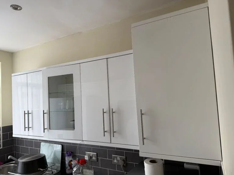 Room Deanscroft Avenue in Greater London