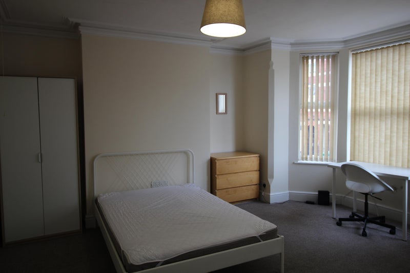 Room Burford Road in Nottingham